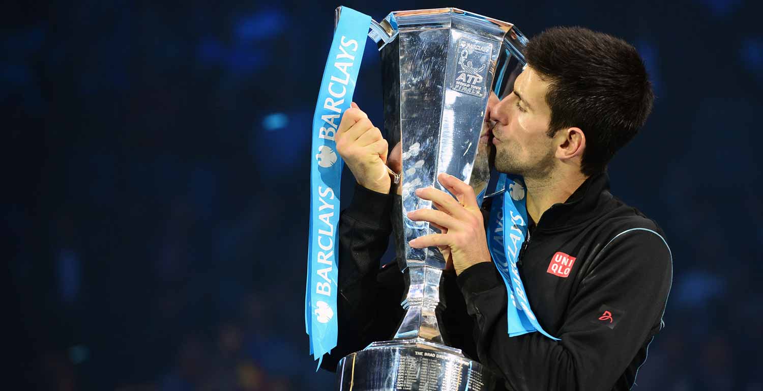 london-finale-2013-monday-finals-djokovic-trophy.jpg
